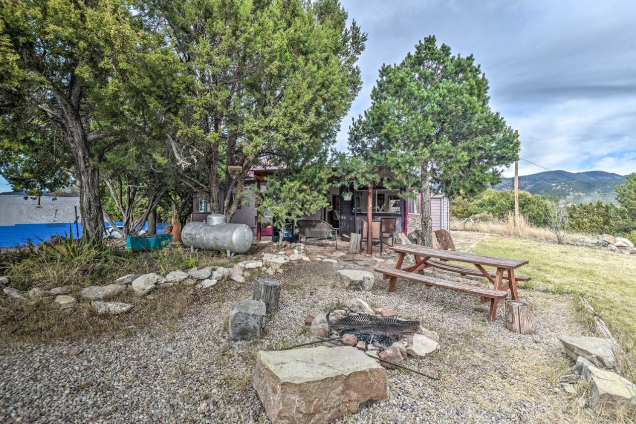 Cozy High Rolls Cottage Near Hiking Trails! Cloudcroft Exteriér fotografie